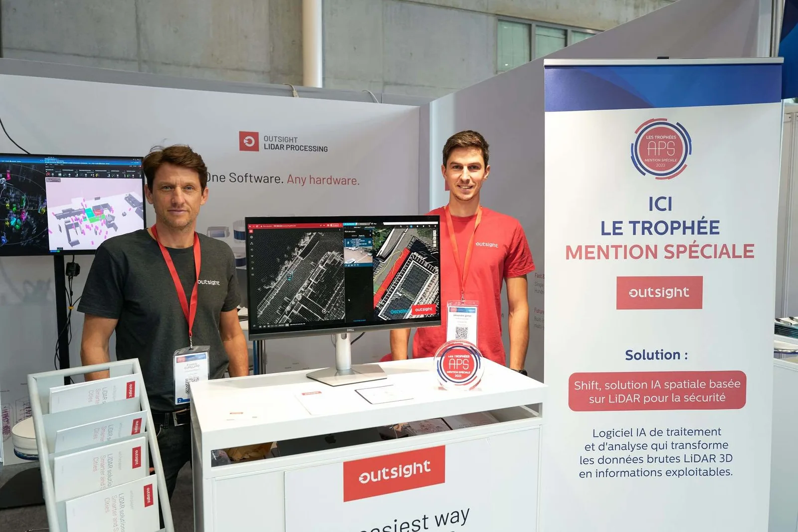 Outsight booth at APS