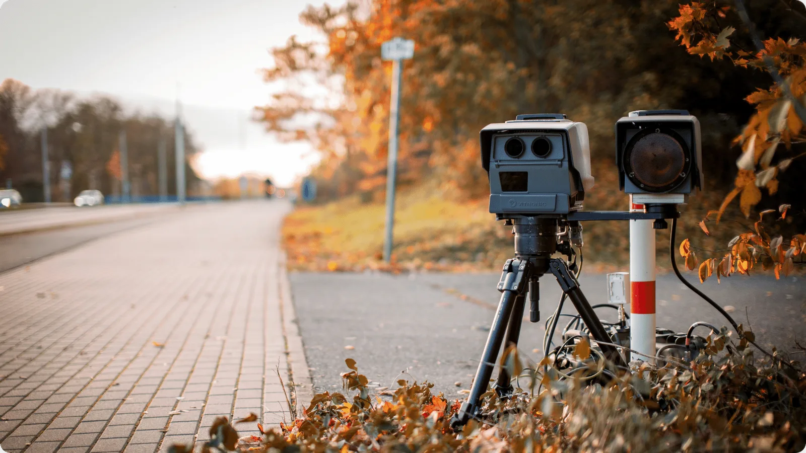 Speed tracking radar