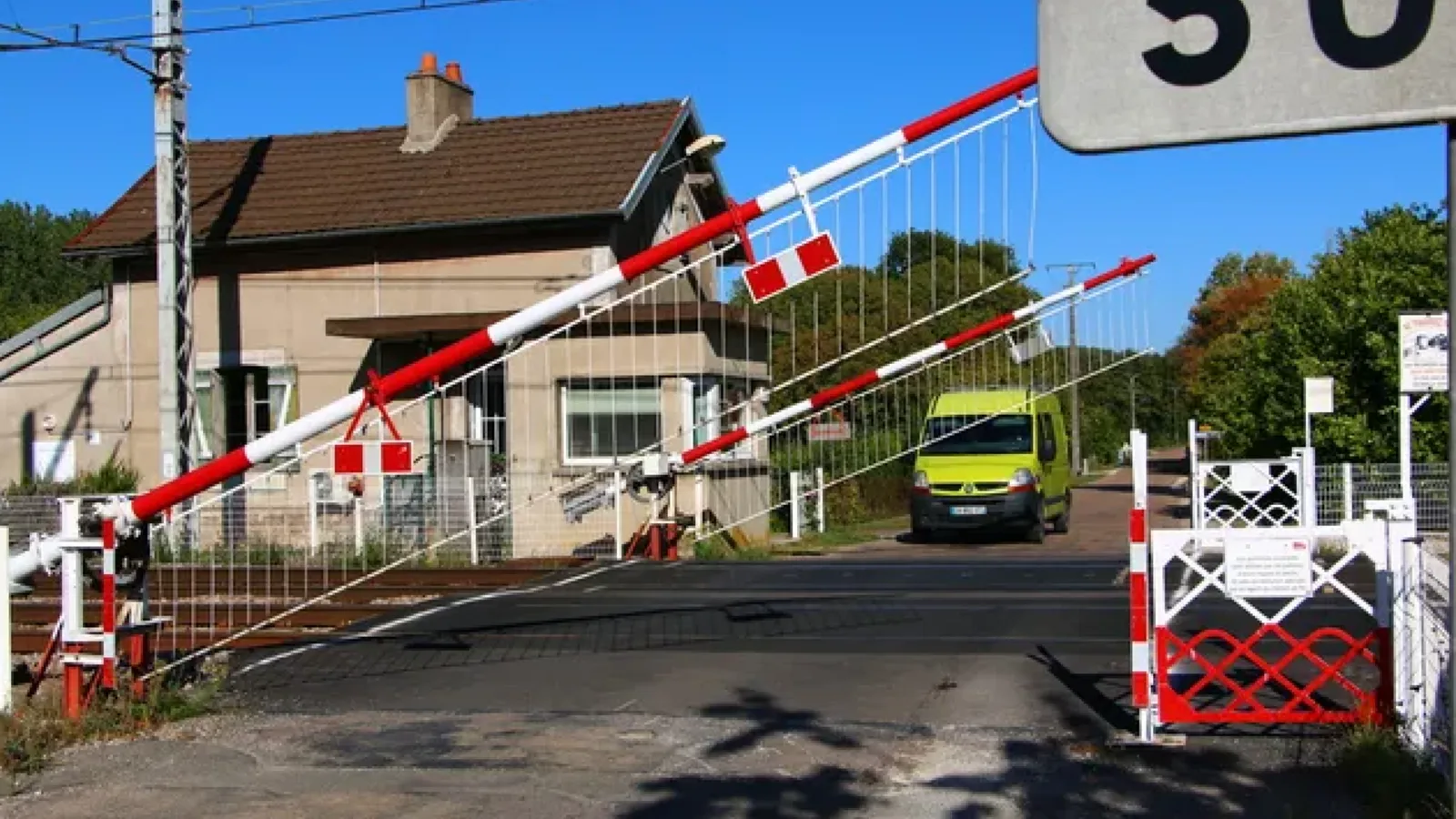 The top 101 lidar applications - Railways